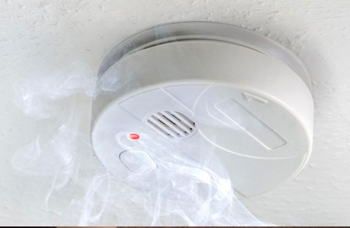 How to Buy the Best Smoke Detector - Hydro Clean